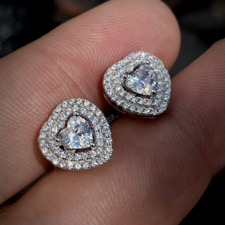 Women's 3.3g Large Heart Shape 2ct VVS Diamond Stud Screw Back Earrings