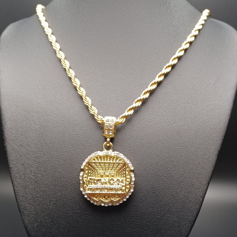 Round 3D Iced Last Supper Pendant with Rope Chain – Urban Fashion Jewelry